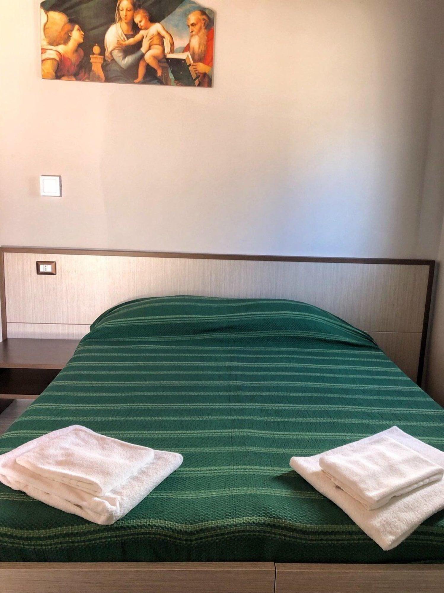 Populus Bed & Breakfast Сиракуза Екстериор снимка