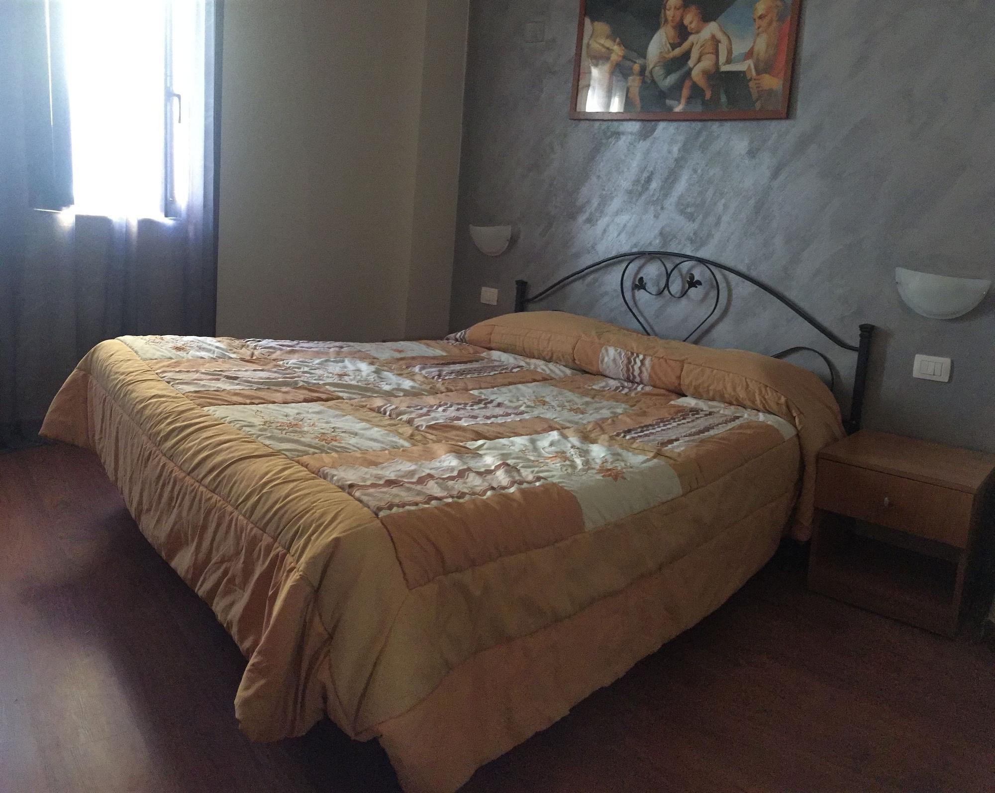 Populus Bed & Breakfast Сиракуза Екстериор снимка
