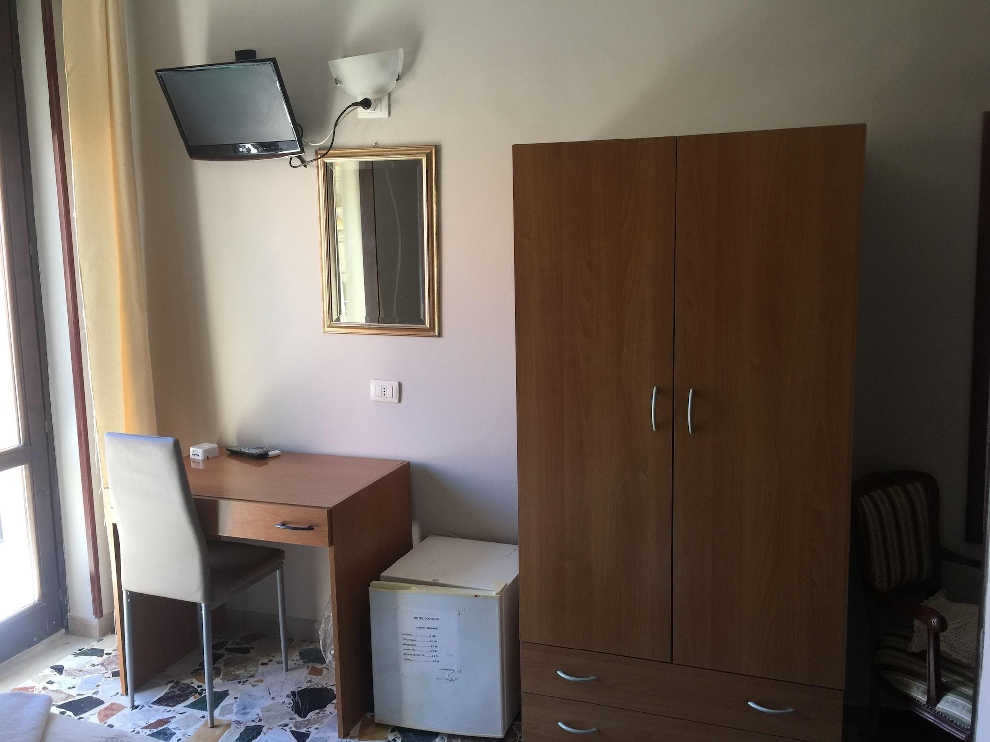 Populus Bed & Breakfast Сиракуза Екстериор снимка