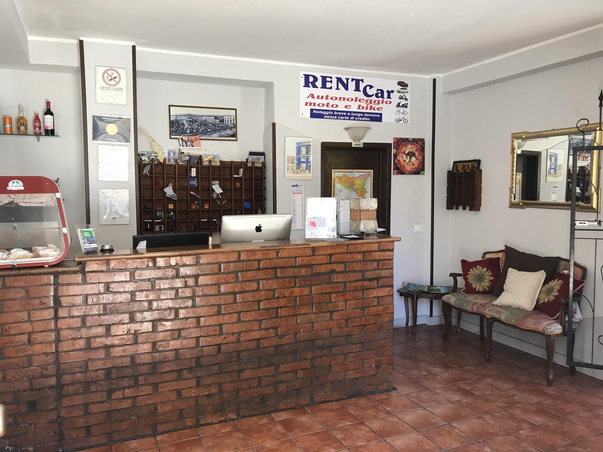 Populus Bed & Breakfast Сиракуза Екстериор снимка