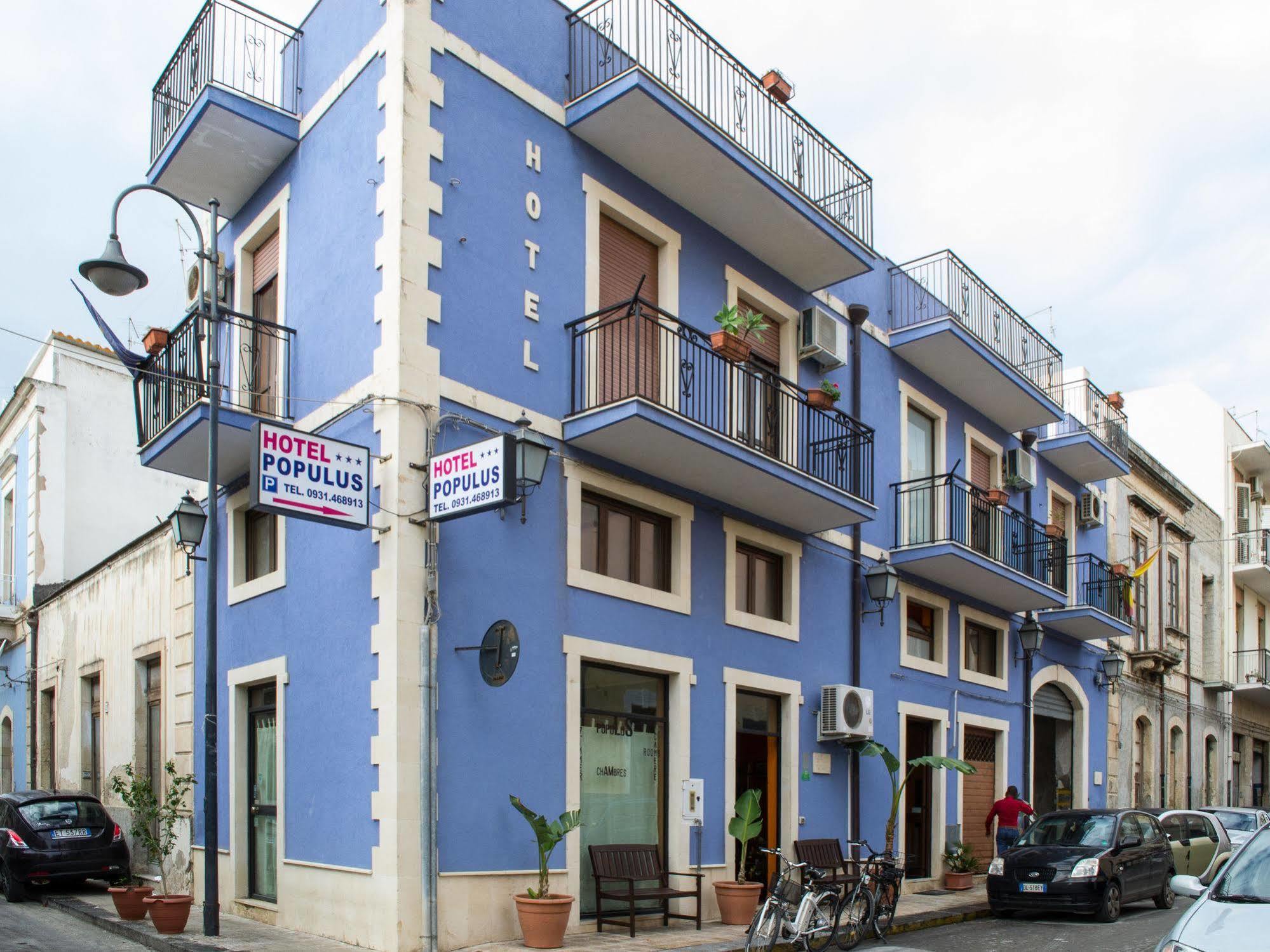 Populus Bed & Breakfast Сиракуза Екстериор снимка