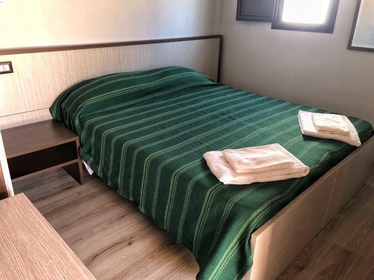 Populus Bed & Breakfast Сиракуза Екстериор снимка