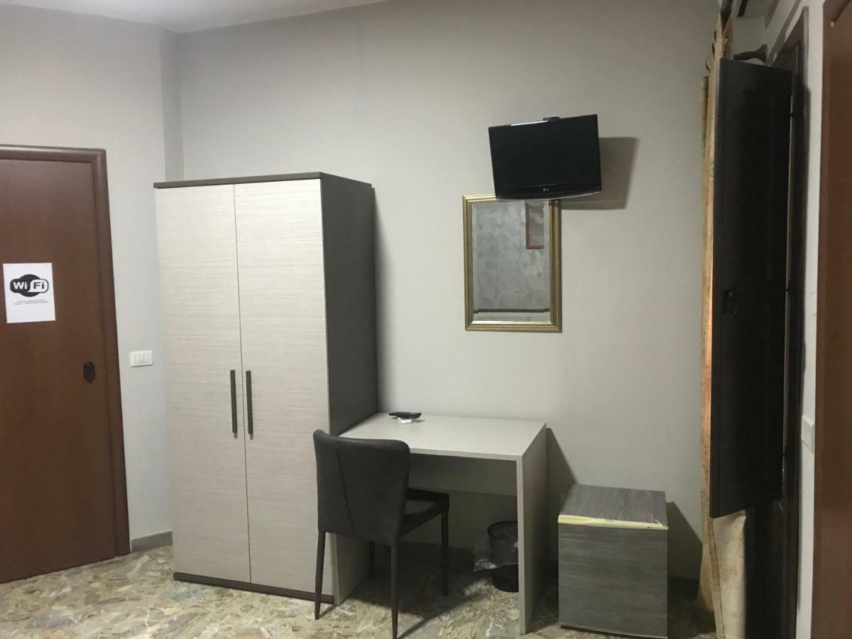 Populus Bed & Breakfast Сиракуза Екстериор снимка